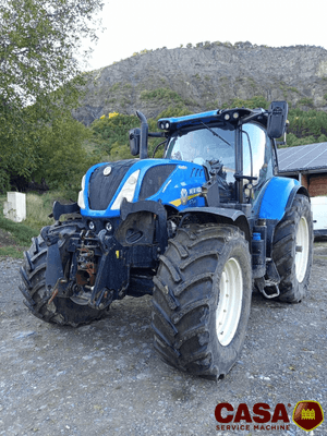 Tracteur agricole New Holland T 7.230 chargeur 