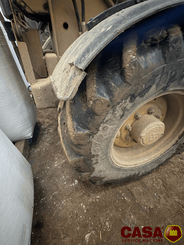 Chariot télescopique agricole Cat TH 62