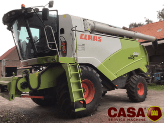 Moissonneuse batteuse Claas tucano 440