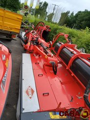 Faucheuse conditionneuse Kuhn FC 9330 GDRA + FC3125 DF