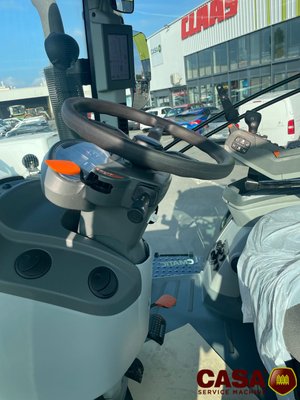 Tracteur agricole Claas Axion 800 Cmatic - CIS +