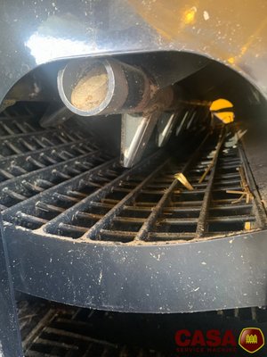 Moissonneuse batteuse New Holland CX 5.80