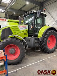Tracteur agricole Claas Axion 820 cmatic 
