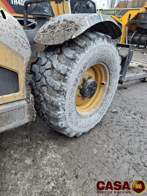 Chariot télescopique agricole Cat TH 408 D