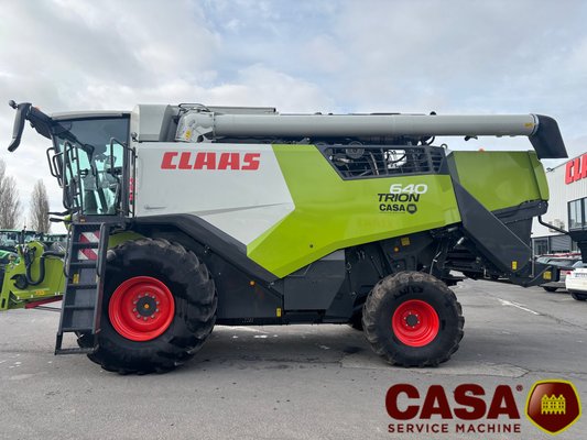 Moissonneuse batteuse Claas Trion 640