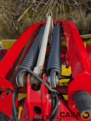 Faucheuse Pöttinger groupe de fauche