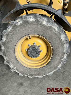 Chariot télescopique agricole Caterpillar TH 407 