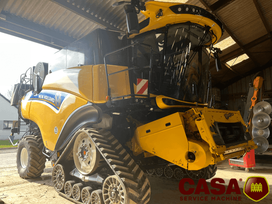 Moissonneuse batteuse New Holland CR 9.90 Révélation 