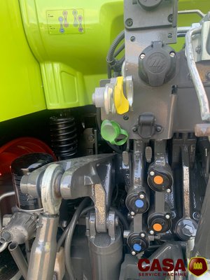 Tracteur agricole Claas ARION 650 CIS