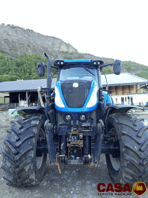 Tracteur agricole New Holland T 7.230 chargeur 