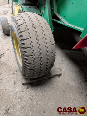 Presse à balles rondes John Deere 582