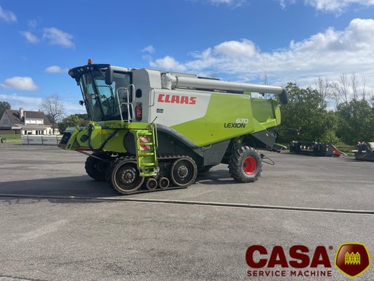 Moissonneuse batteuse - Lexion 670 TT