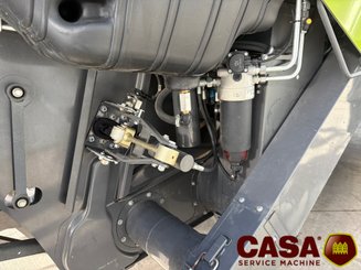 Moissonneuse batteuse Claas TRION 650 