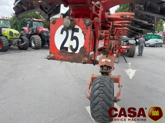 Charrue Gregoire Besson SPW 9