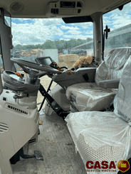 Tracteur agricole John Deere 6R155 avec chargeur 