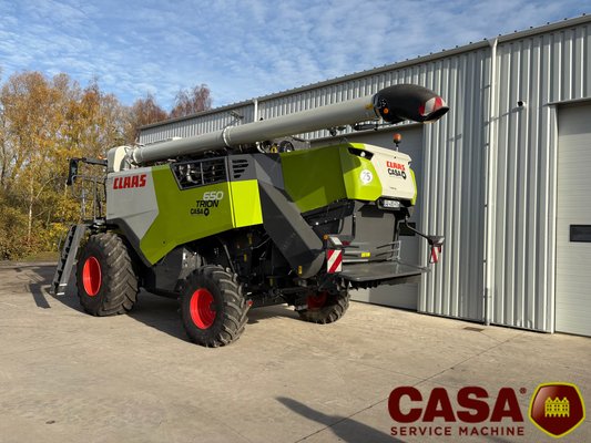 Moissonneuse batteuse Claas TRION 650 