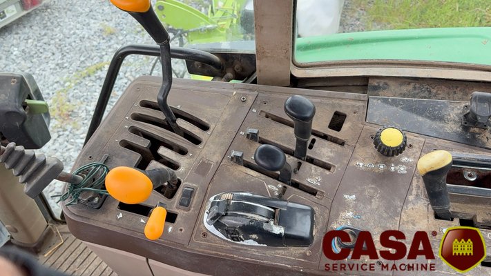 Tracteur agricole John Deere 6010 SE