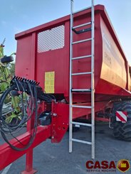 Benne agricole Kramp Kipper Big Body 650