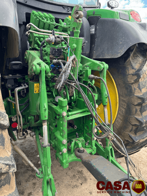 Tracteur agricole John Deere 6R155 avec chargeur 