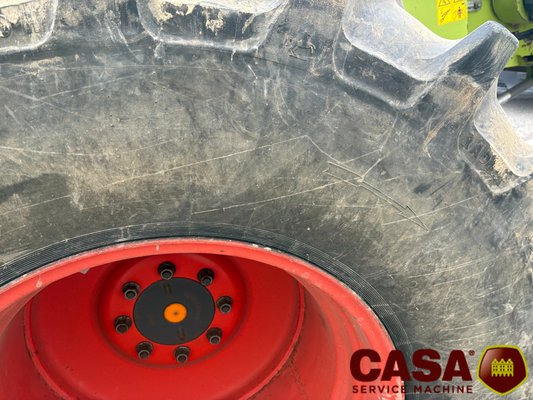 Moissonneuse batteuse Claas Avero 240 
