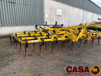 Déchaumeur à dents BEDNAR versatill VN 6000 L 