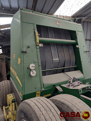 Presse à balles rondes John Deere 582