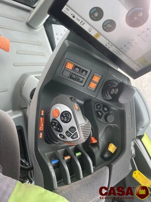 Tracteur agricole Claas axion 830 cebis 