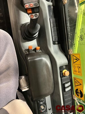 Chariot télescopique agricole Claas scorpion 736 varipower 