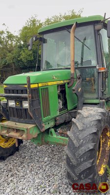 Tracteur agricole John Deere 6010 SE