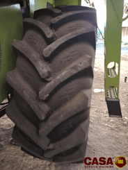 Moissonneuse batteuse Claas Avero 240 