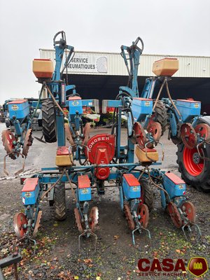 Semoir monograine Monosem PNU 8 rgs 