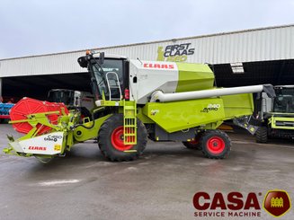 Moissonneuse batteuse Claas Avero 240 