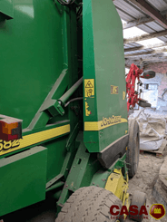 Presse à balles rondes John Deere 582
