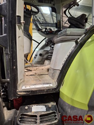 Tracteur agricole Claas Arion 620 + Chargeur 