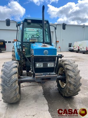 Tracteur agricole New Holland 6640