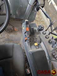 Tracteur agricole Claas Arion 530 avec chargeur 