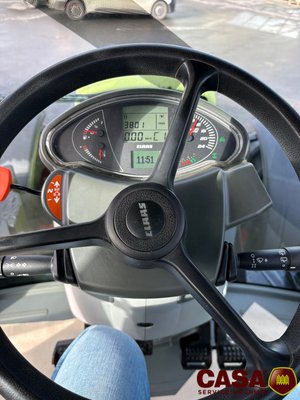 Tracteur agricole Claas arion 650 cebis 