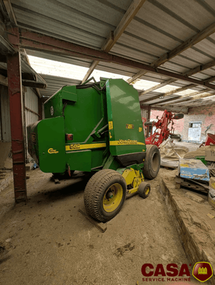 Presse à balles rondes John Deere 582