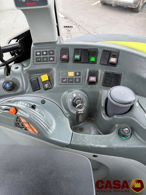 Tracteur agricole Claas Arion 440