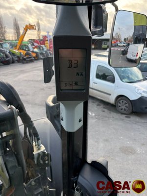 Tracteur agricole Claas Arion 430 cis - chargeur U 508