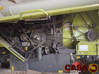 Moissonneuse batteuse Claas Avero 240 