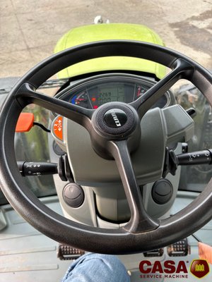 Tracteur agricole Claas Arion 510 cis 