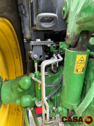 Tracteur agricole John Deere 6R155 avec chargeur 
