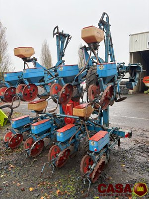 Semoir monograine Monosem PNU 8 rgs 