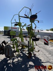 Faneuse Claas Volto 700 