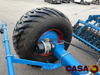 Combiné de préparation de sol Lemken kompactor