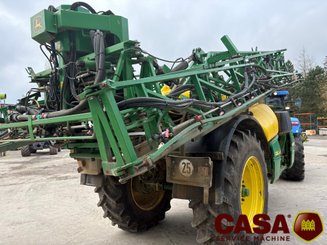 Pulvérisateur traîné John Deere R 962 i