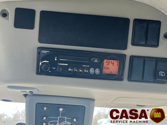 Tracteur agricole Claas axion 810 cis