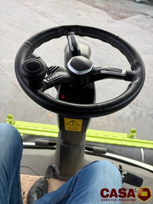 Moissonneuse batteuse Claas Trion 750