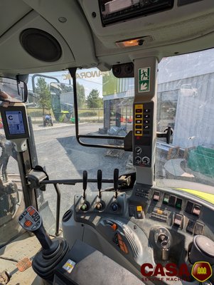Tracteur agricole Claas Arion 440